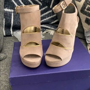 Stuart Weitzman geeks